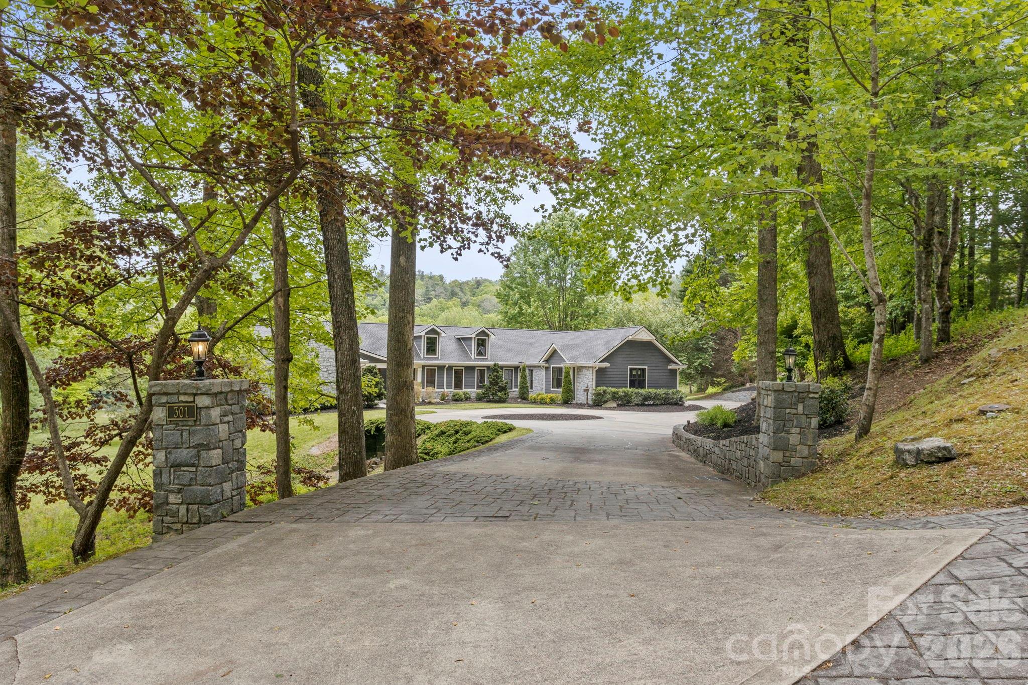 301 Winding Meadows Drive — photo