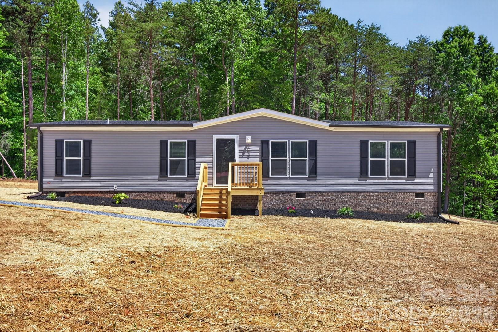 194 Harvick Lane — photo