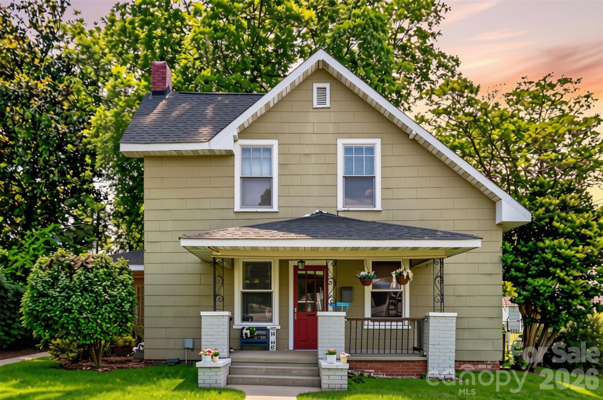 352 Pendleton Street — photo