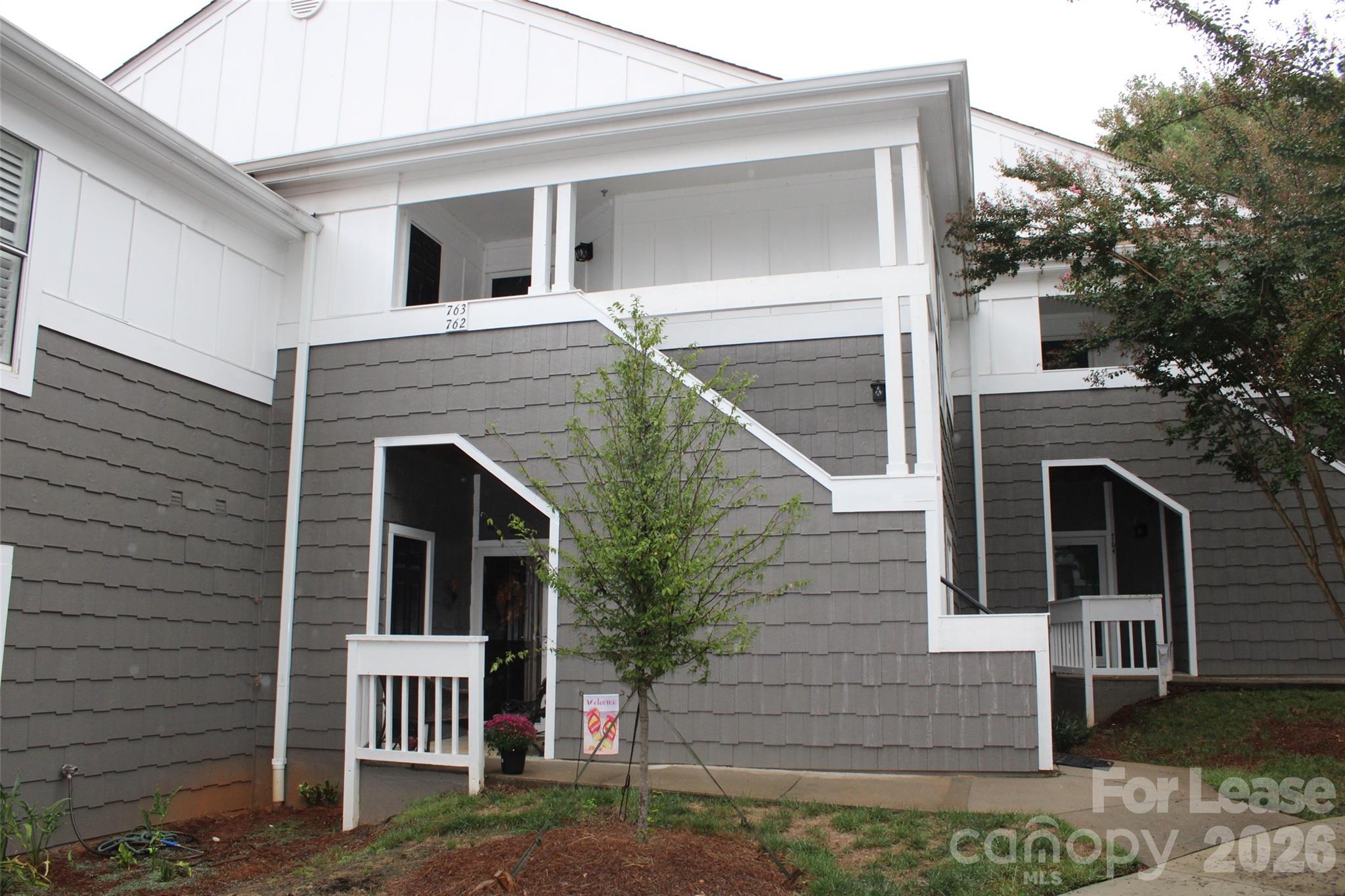 763 Southwest Drive — photo