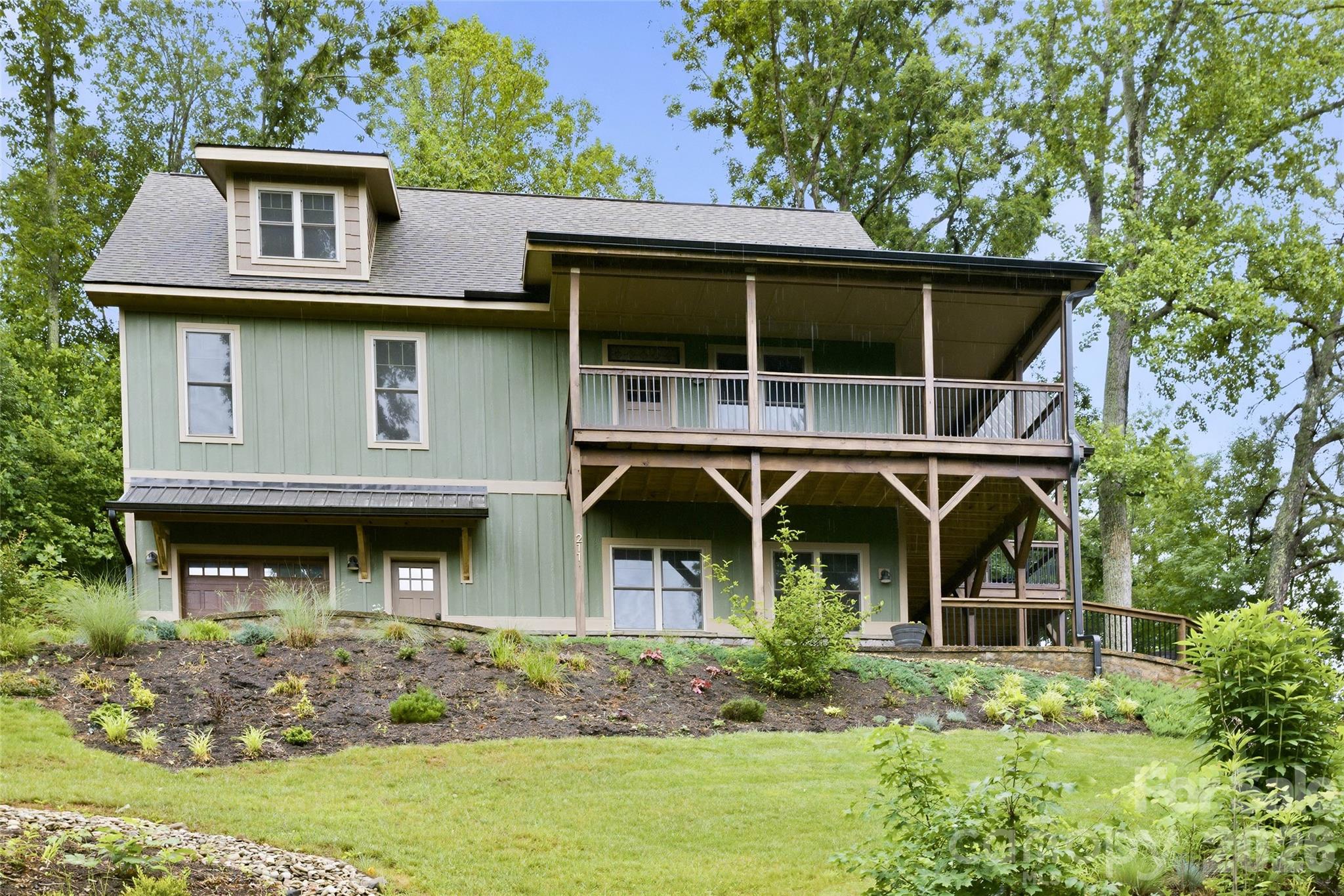 211 Wimbledon Court — photo