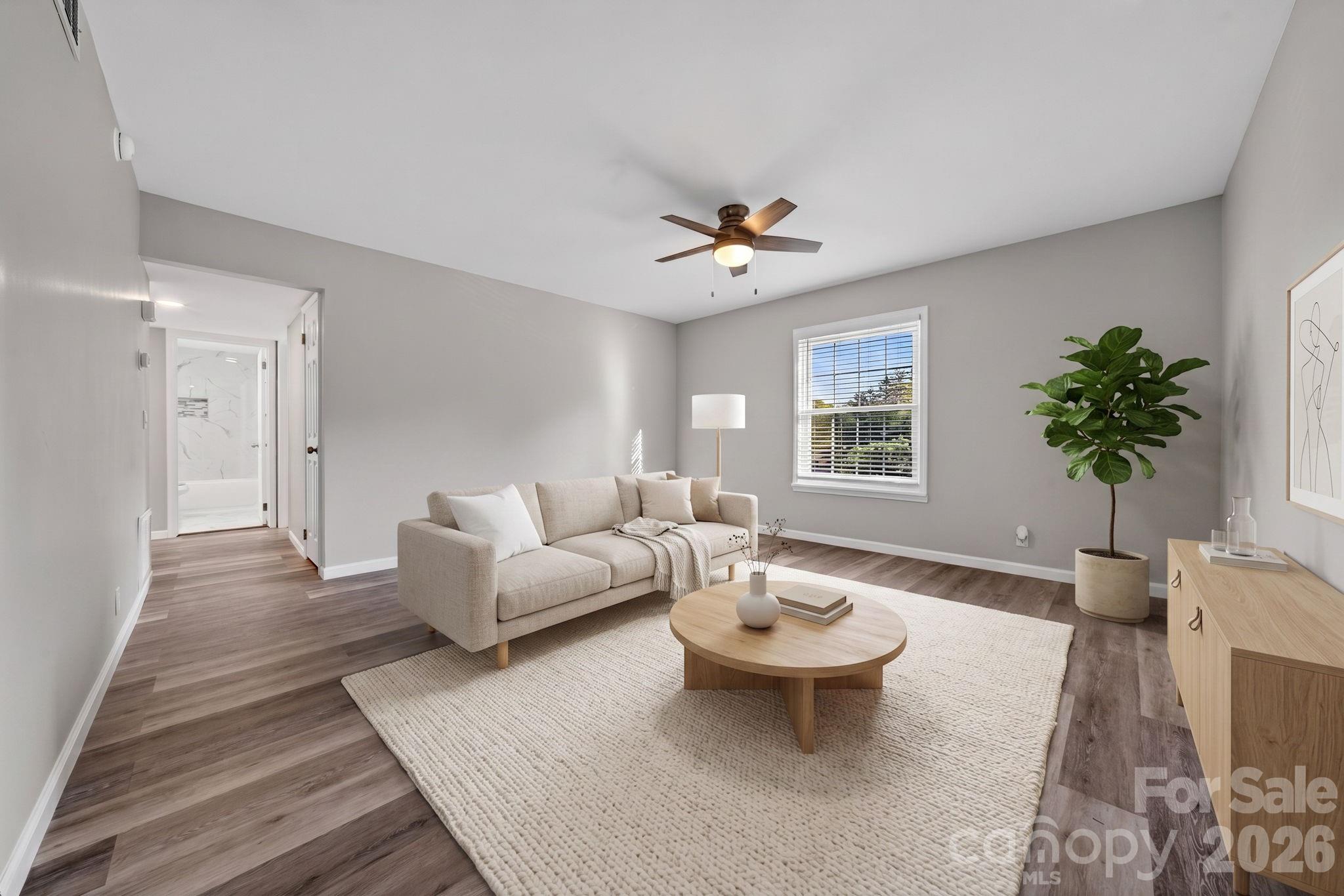 2610 Park Road E — photo