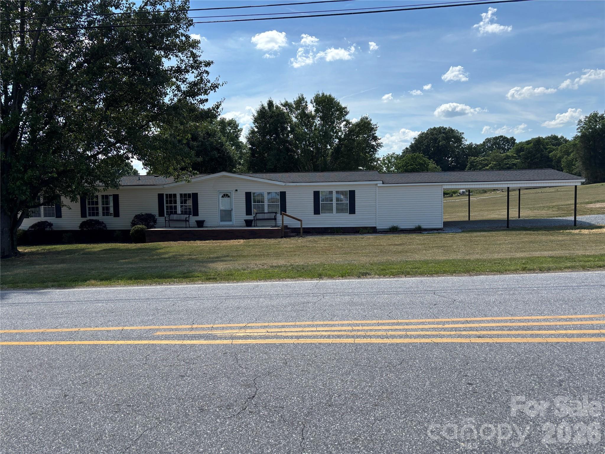 559 School Drive — photo