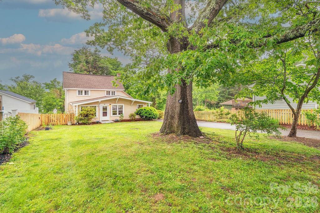 52 Gracelyn Road — photo