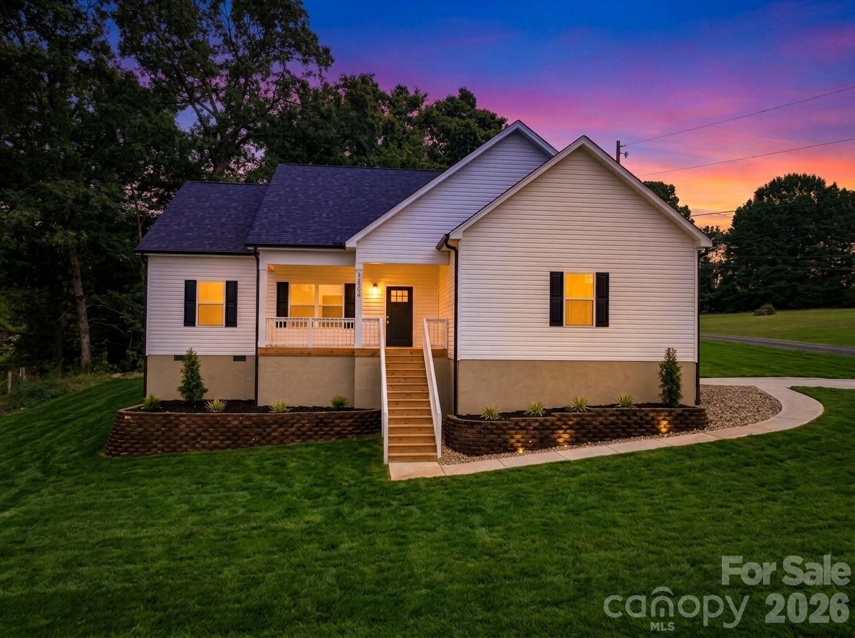 38068 Porter Road — photo