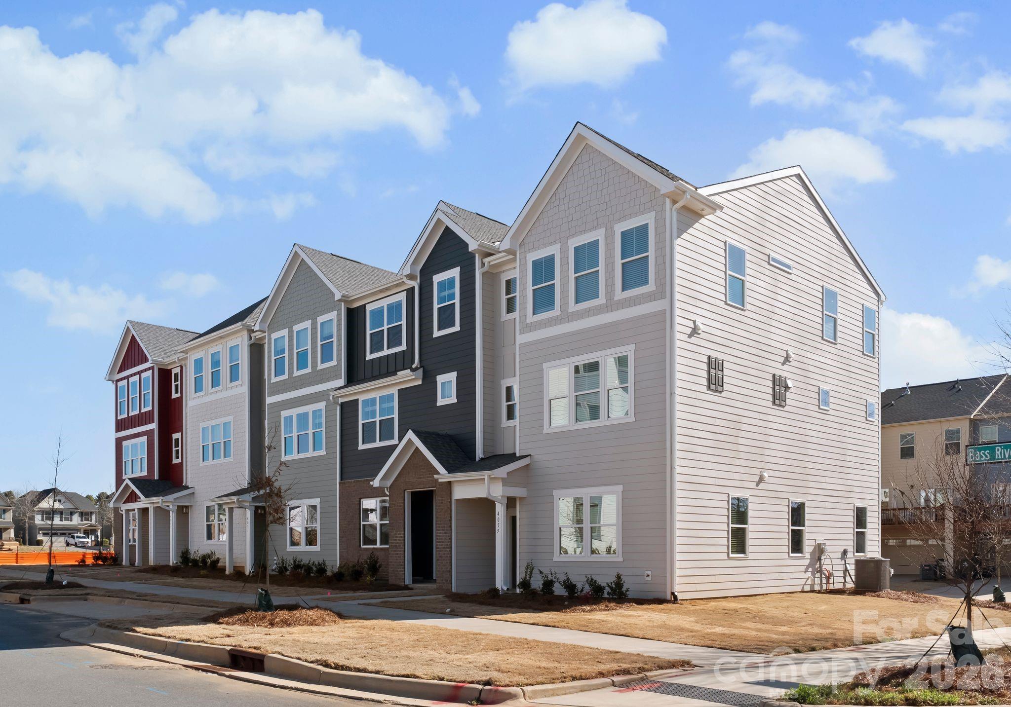 4015 Bass River Parkway — photo