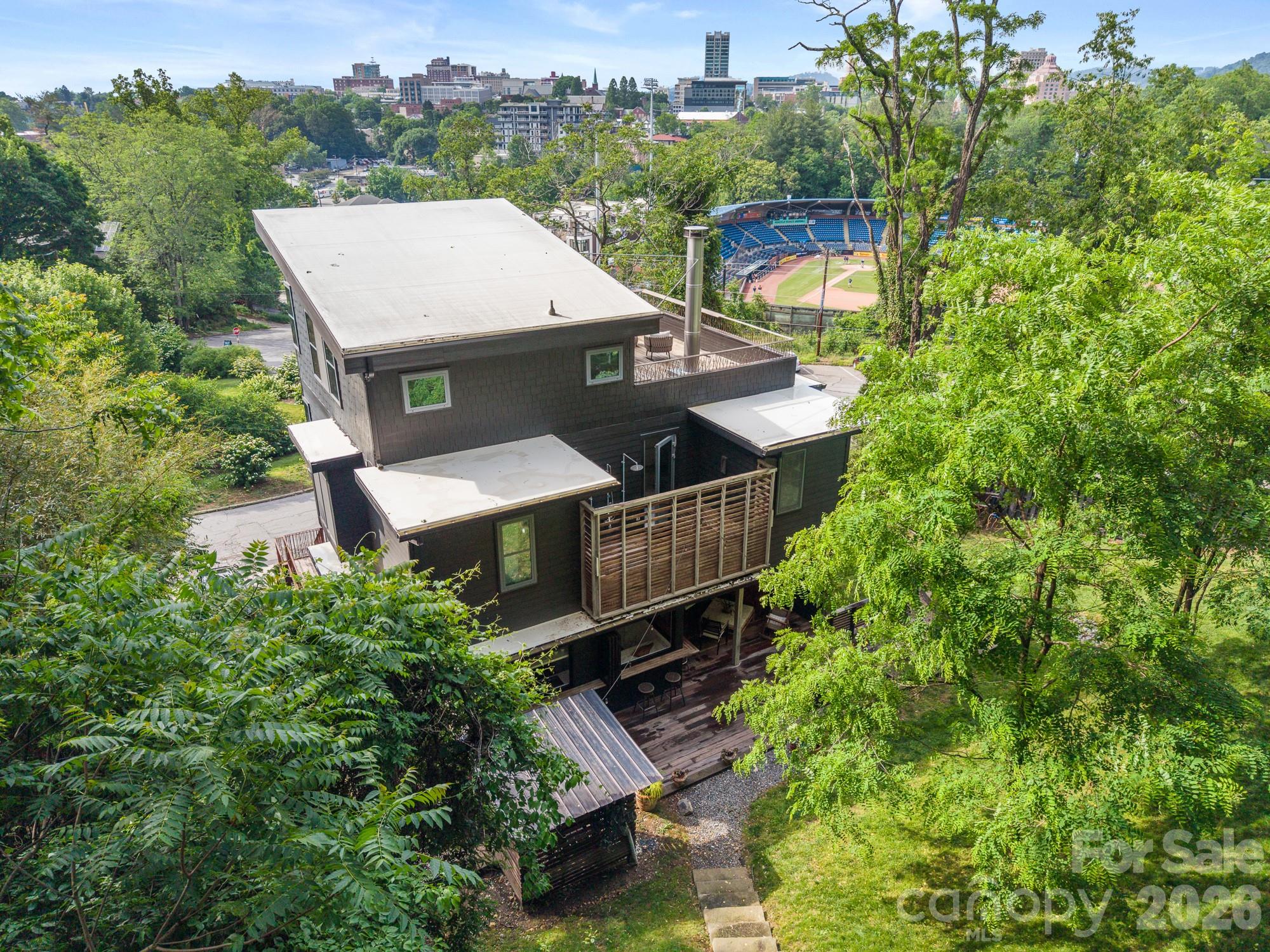 53 Buchanan Place — photo