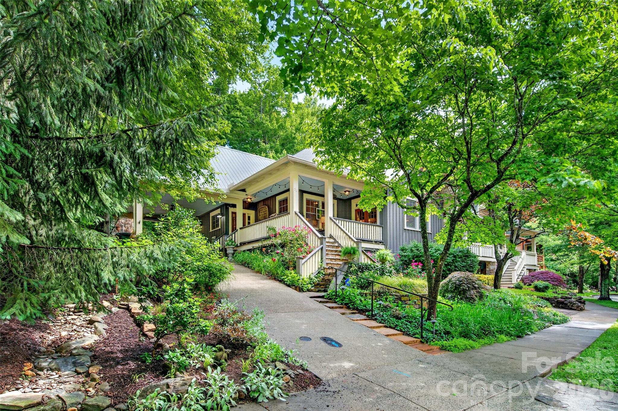 52 Cheshire Drive — photo