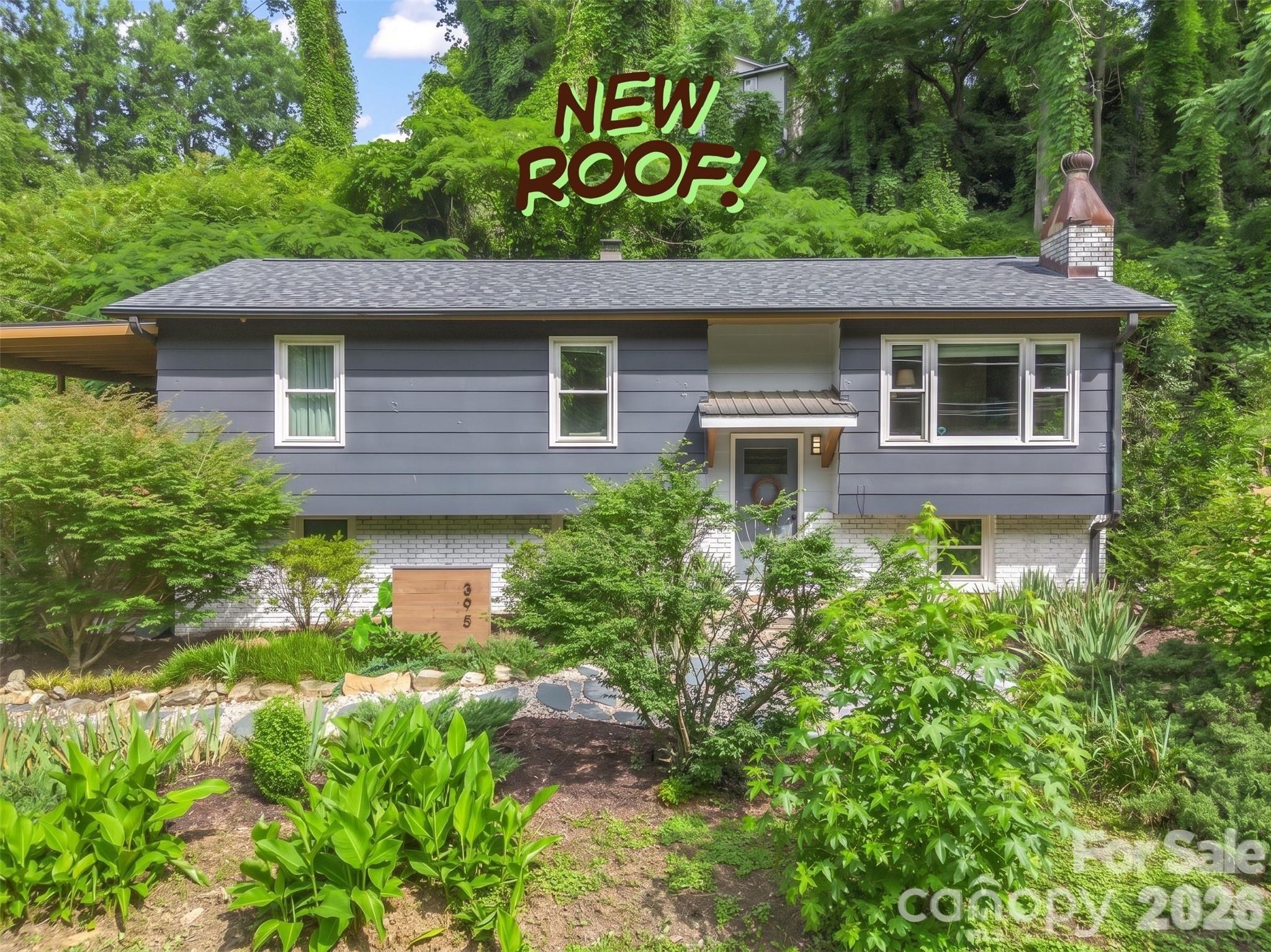 395 E Howard Street — photo