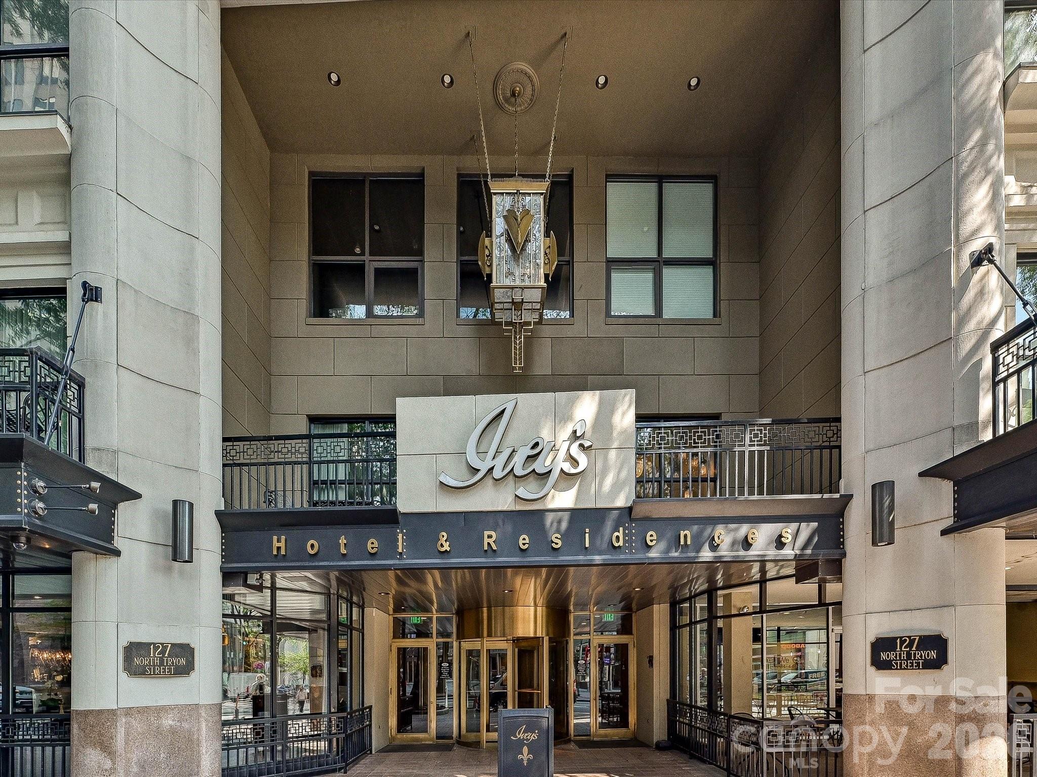 127 N Tryon Street 509 — photo