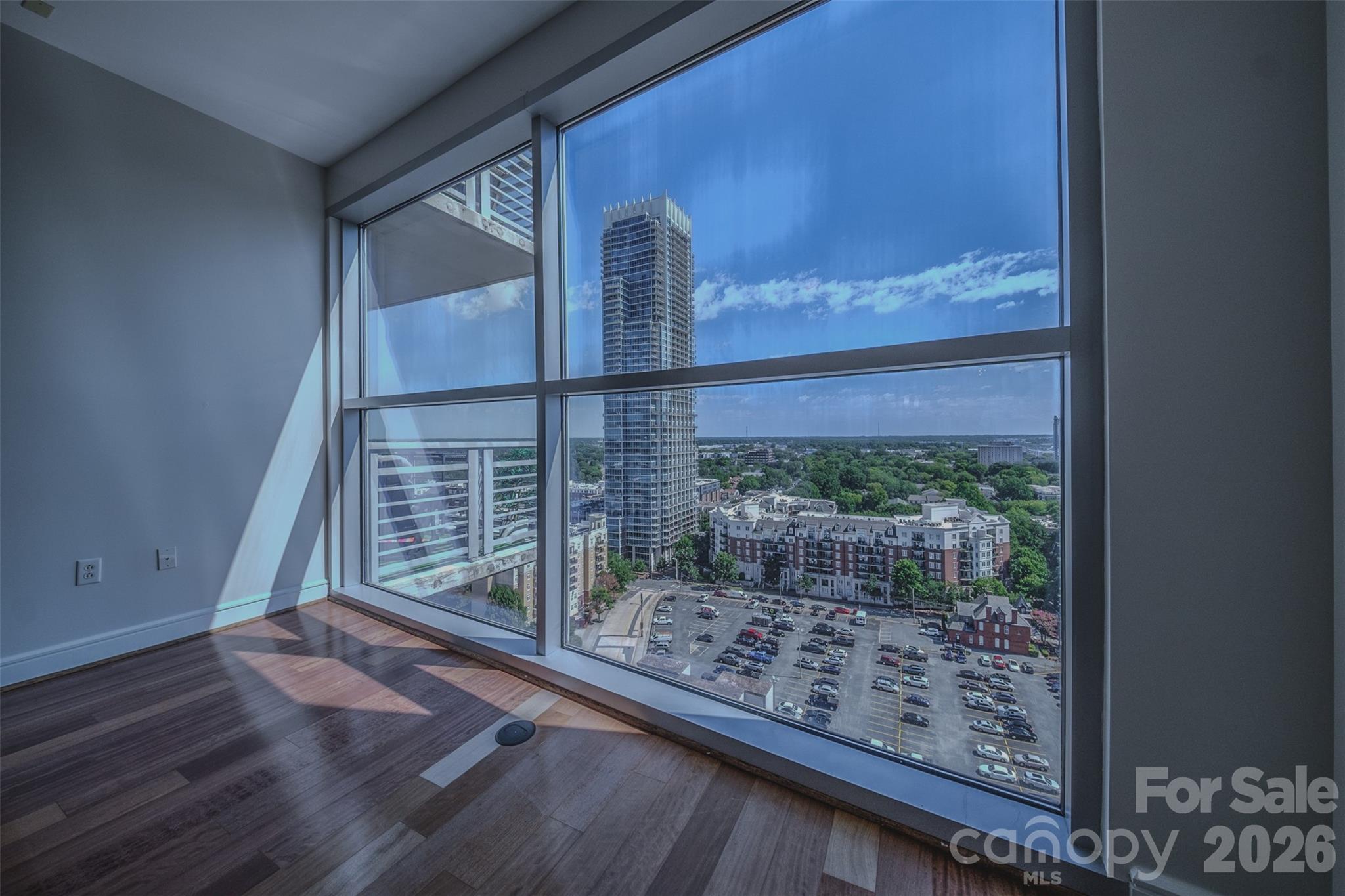 333 W Trade Street 1602 — photo