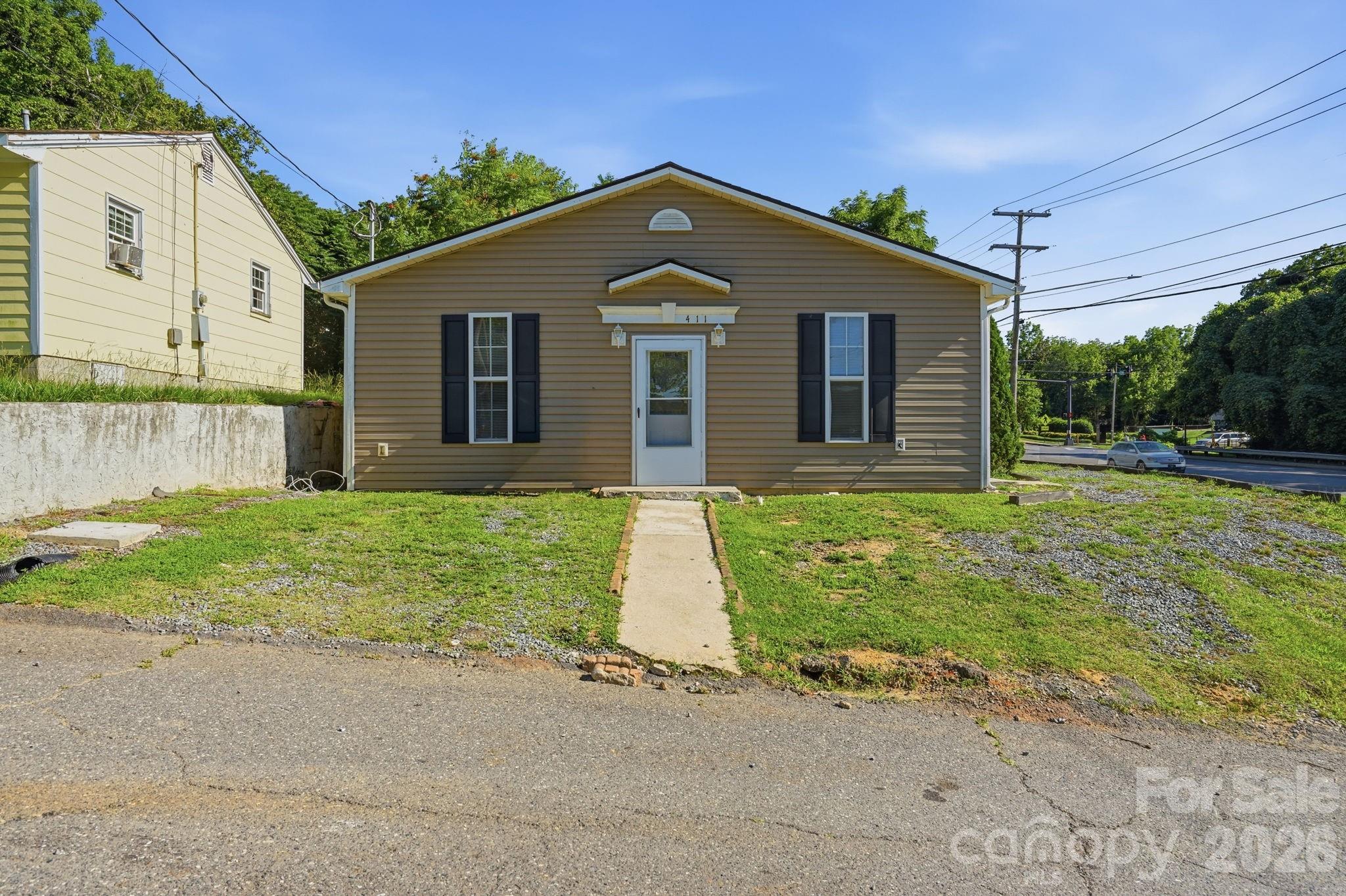 411 W Sullivan Street — photo