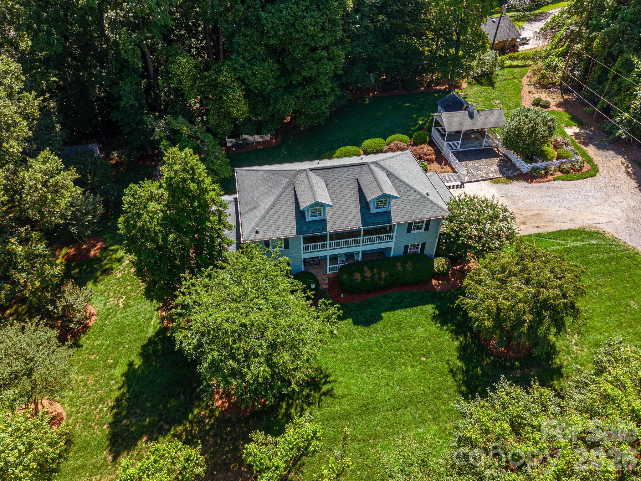2302 Lowell Bethesda Road — photo