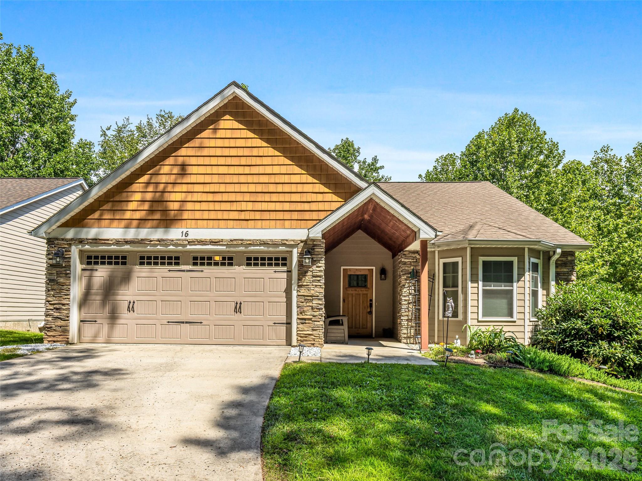 16 Jennlynn Drive — photo