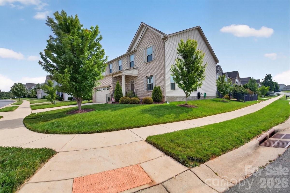 1677 Scarbrough Circle SW — photo