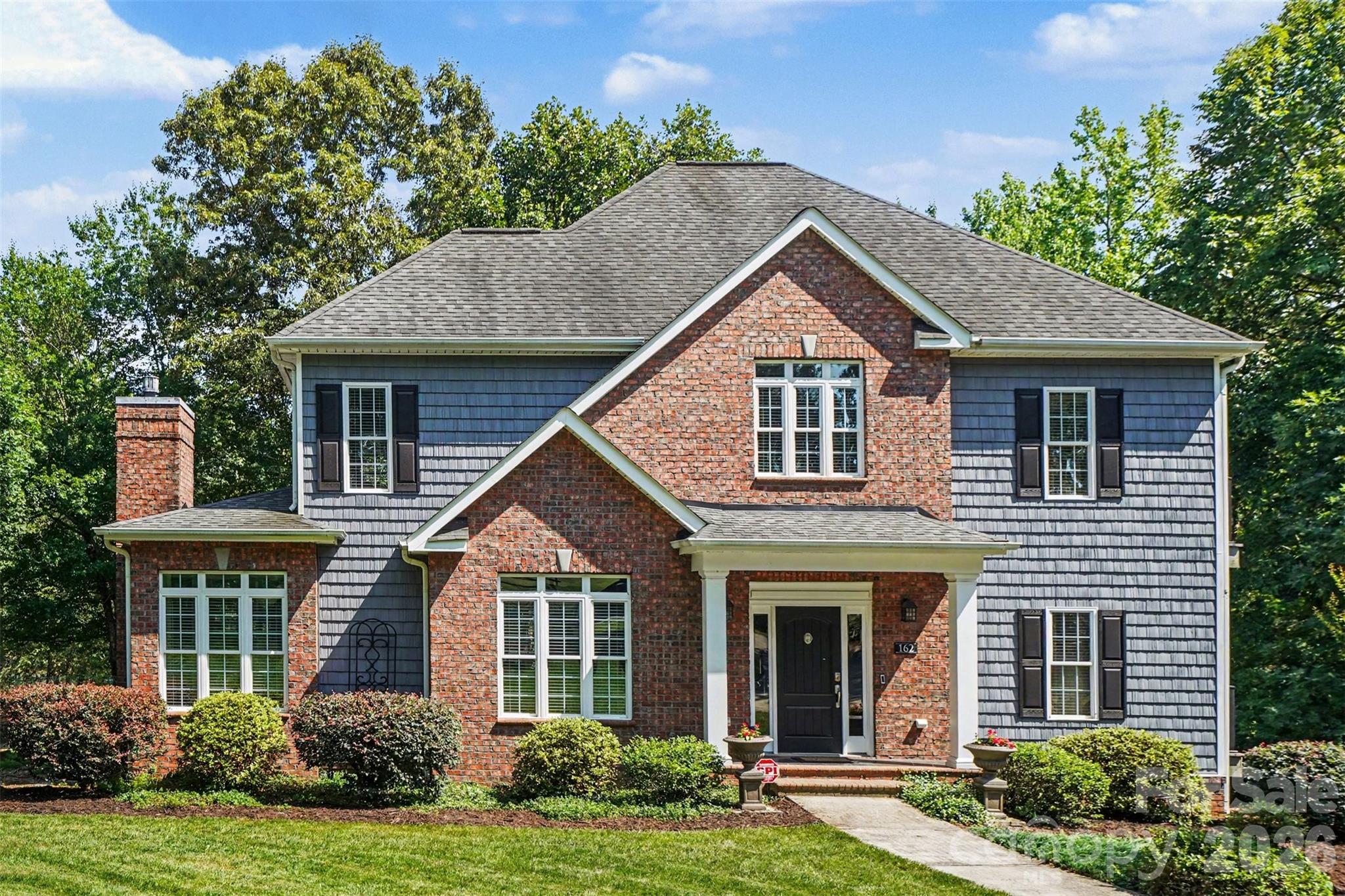 162 Twin Lakes Drive — photo