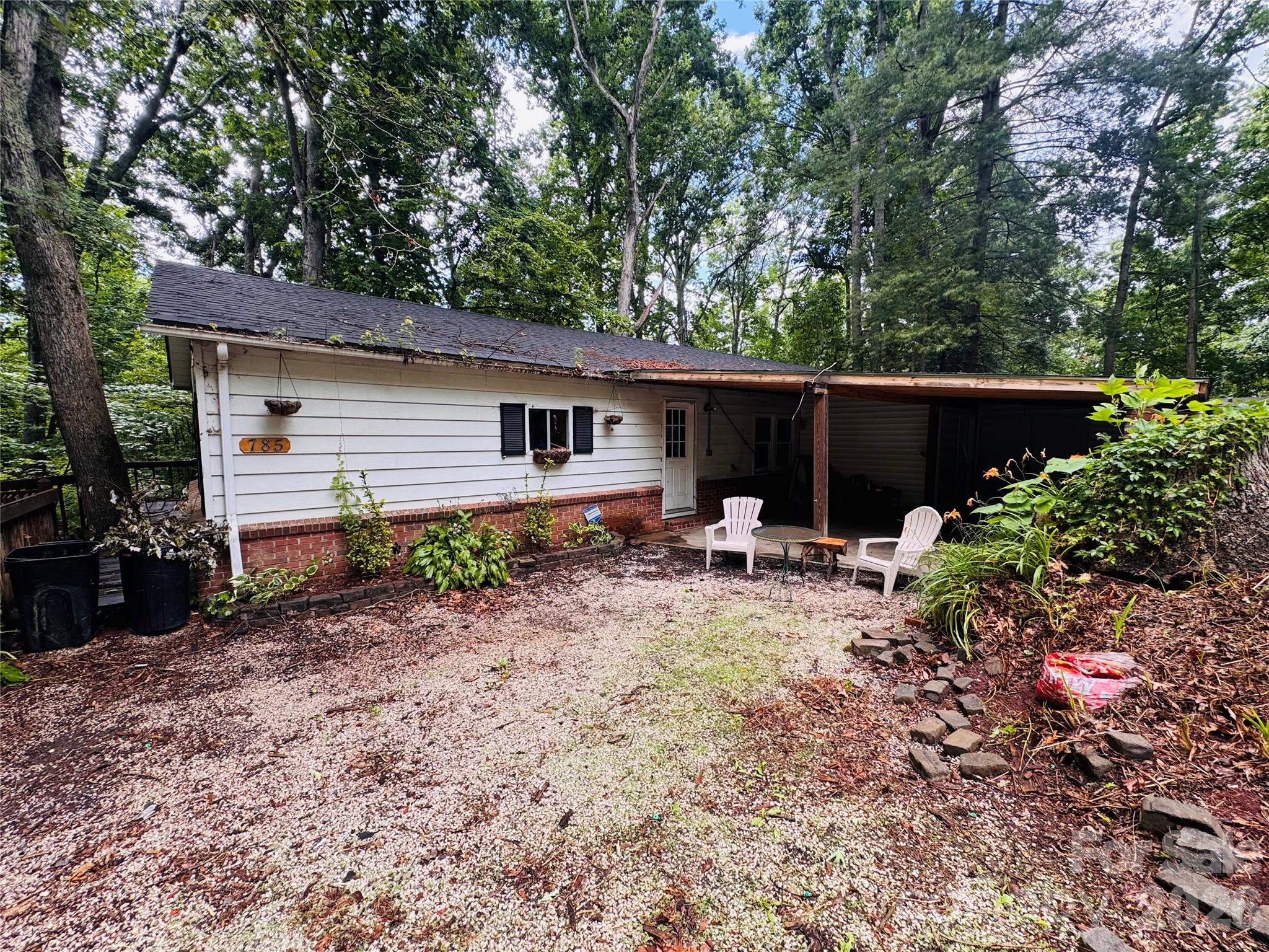785 Hutch Mountain Road — photo