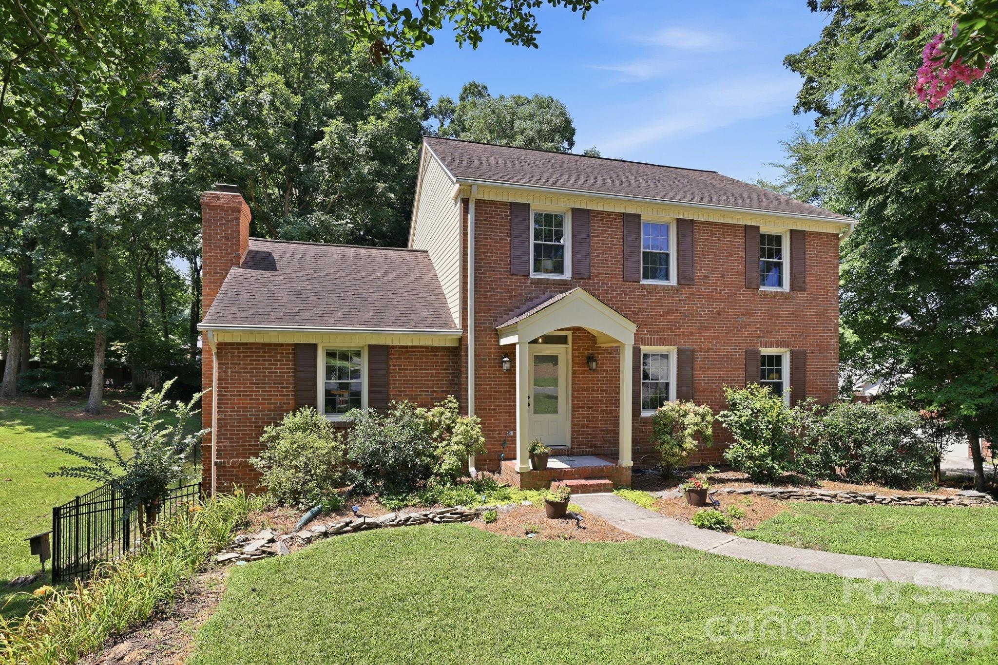 340 Walnut Point Drive — photo