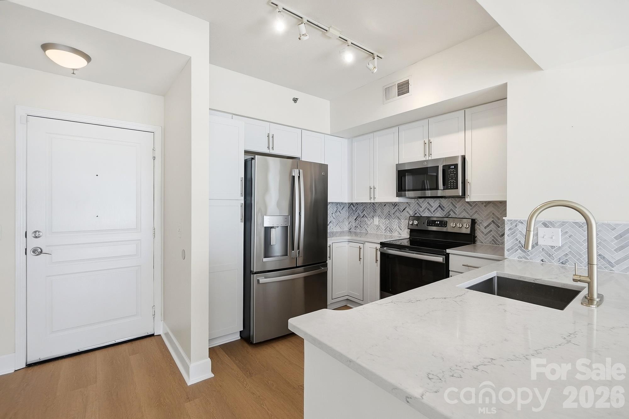 1315 East Boulevard 411 — photo