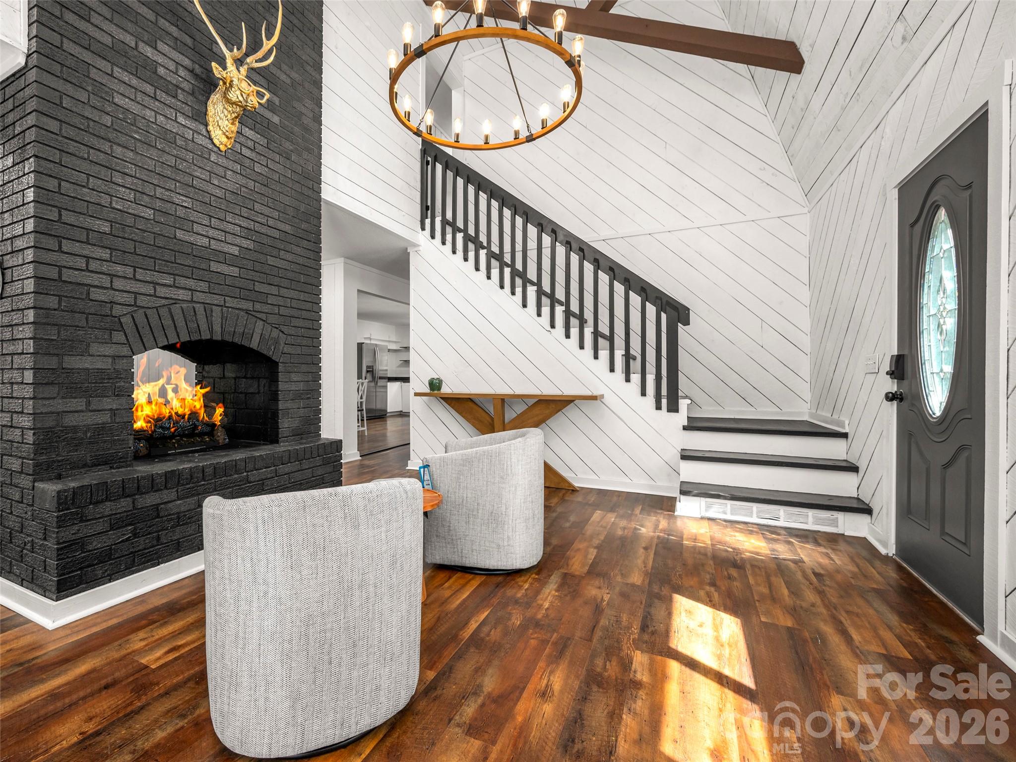 3276 Howard Gap Road — photo