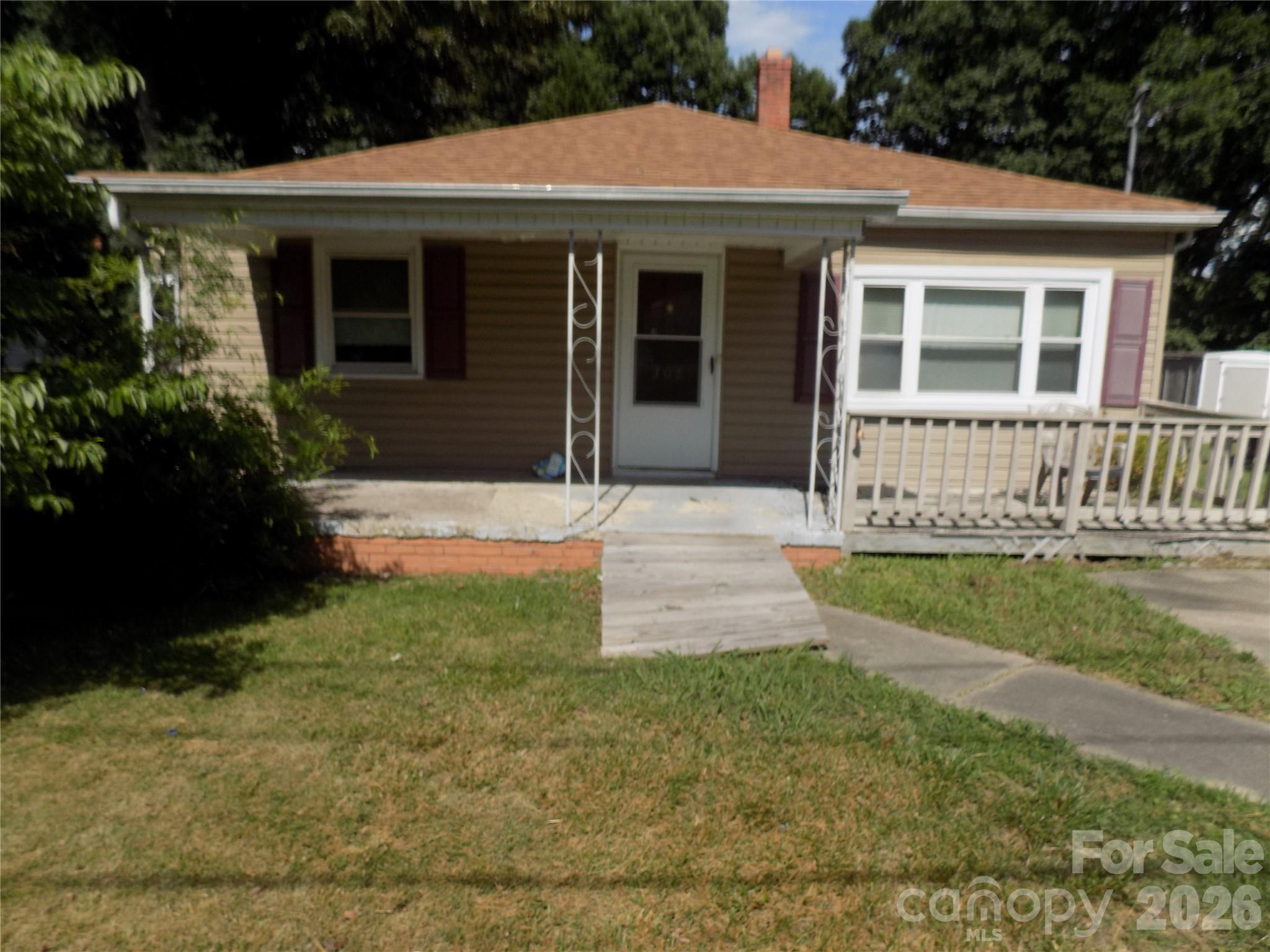 308 S Vine Street — photo