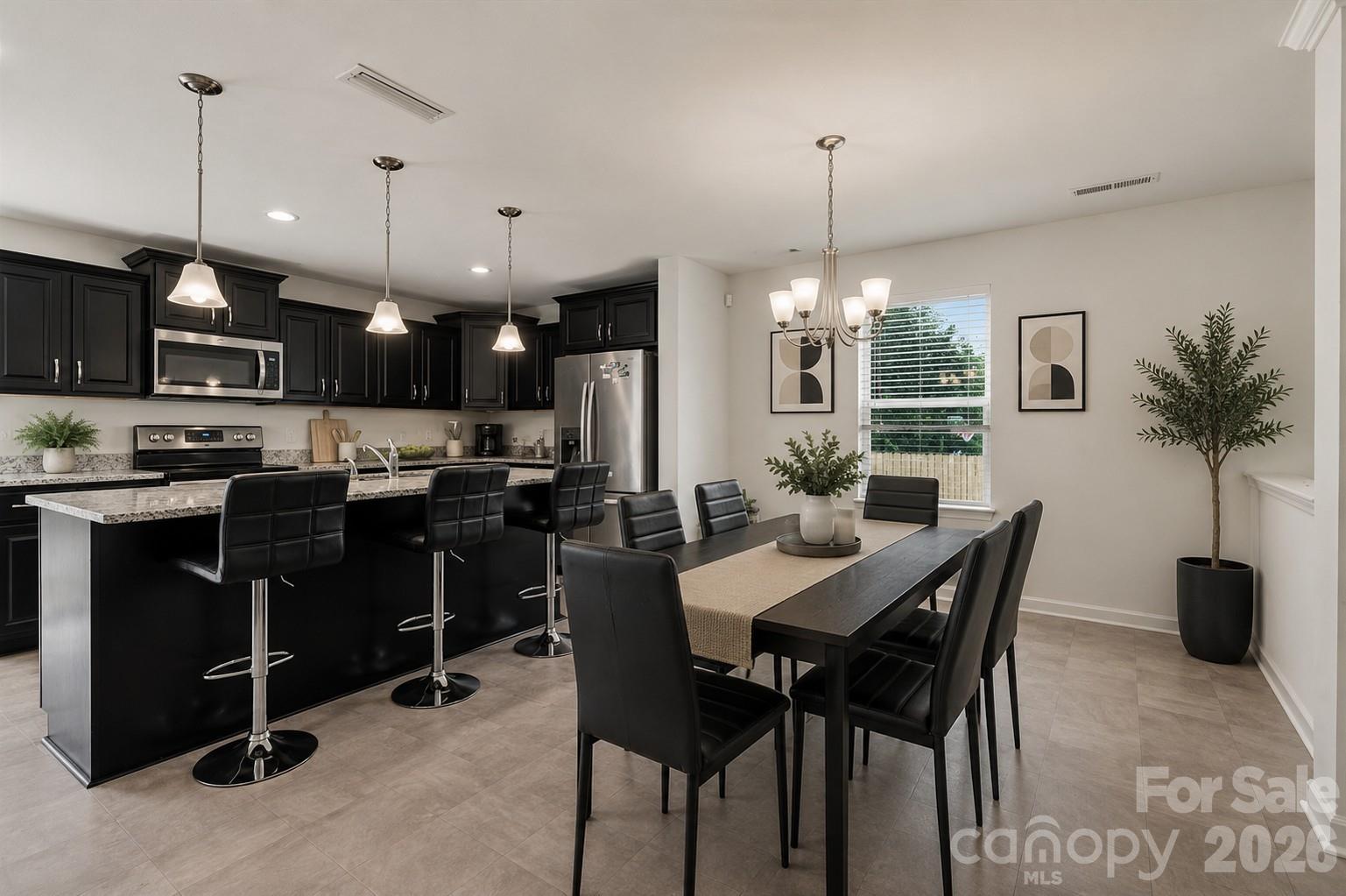 427 Amberly Circle 39 — photo
