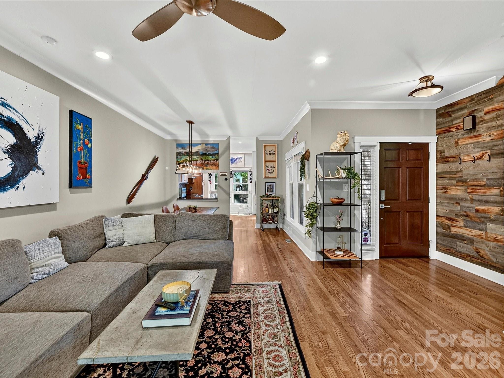 232 S Clarkson Street — photo