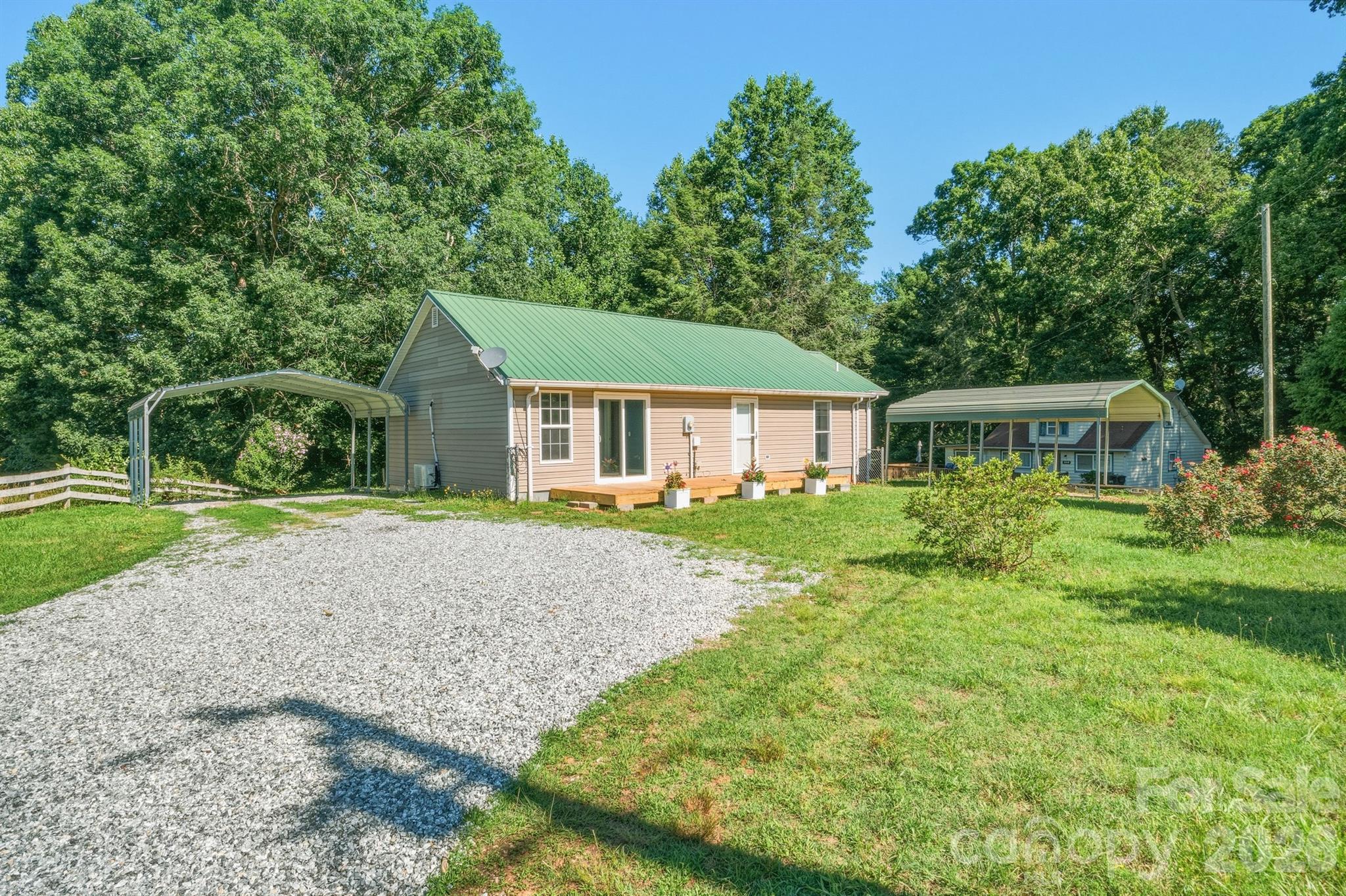 547 Pea Ridge Street — photo