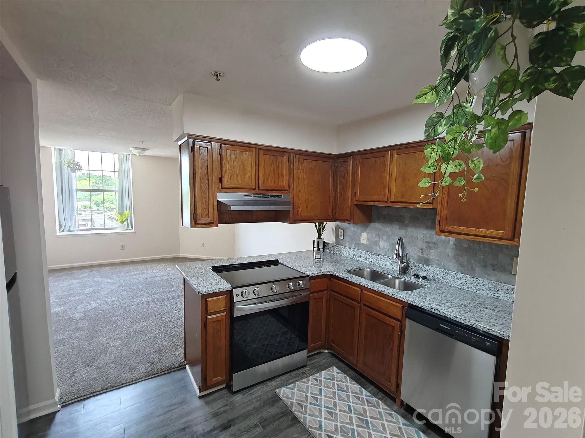 1 Buffalo Avenue NW 86 — photo