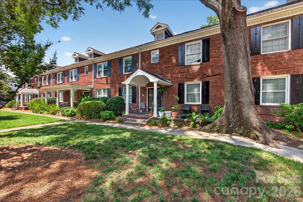 524 Hawthorne Lane 9 — photo