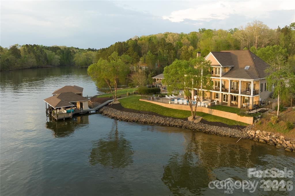 148 Forest Lake Court — photo