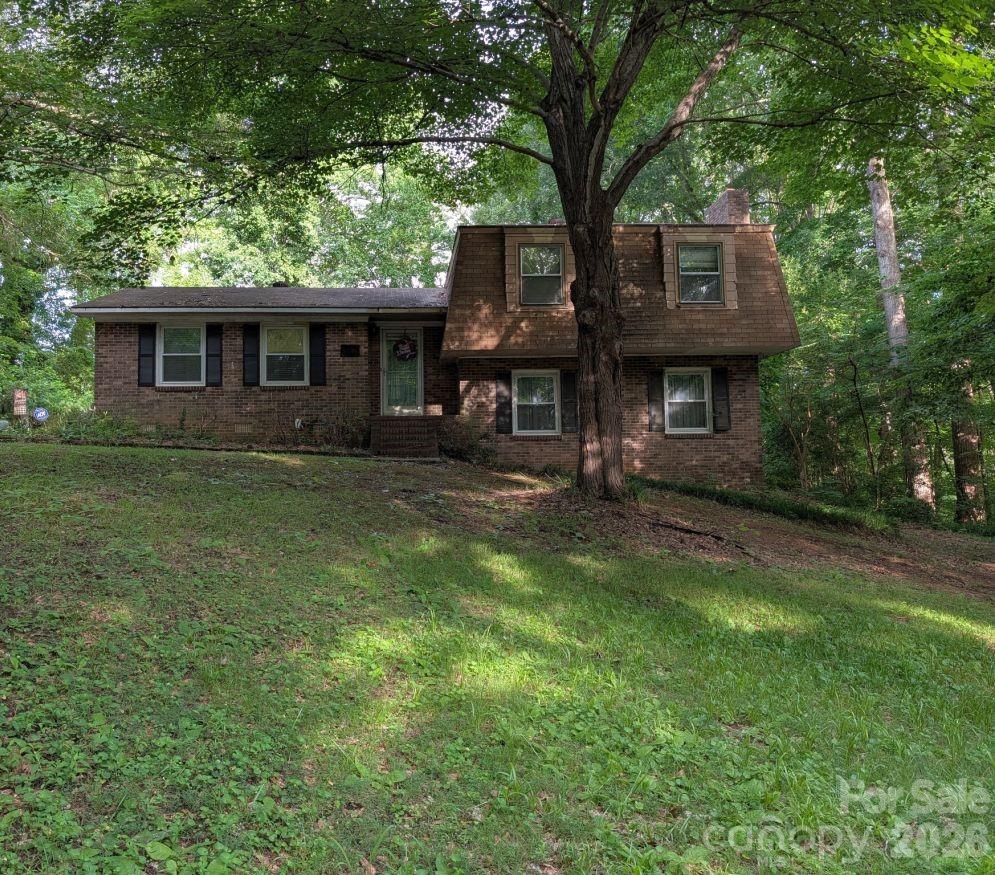 215 Swamp Fox Drive — photo
