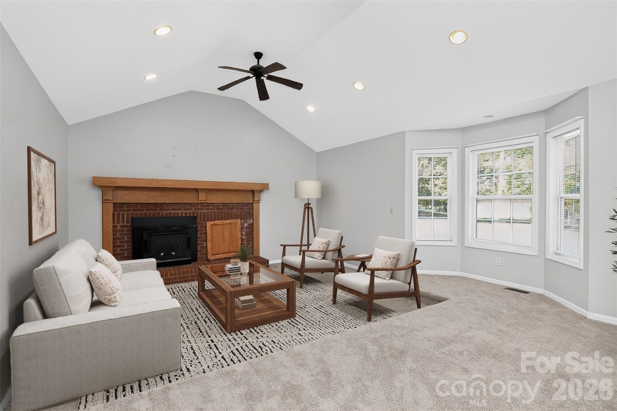 221 S Potter Road — photo