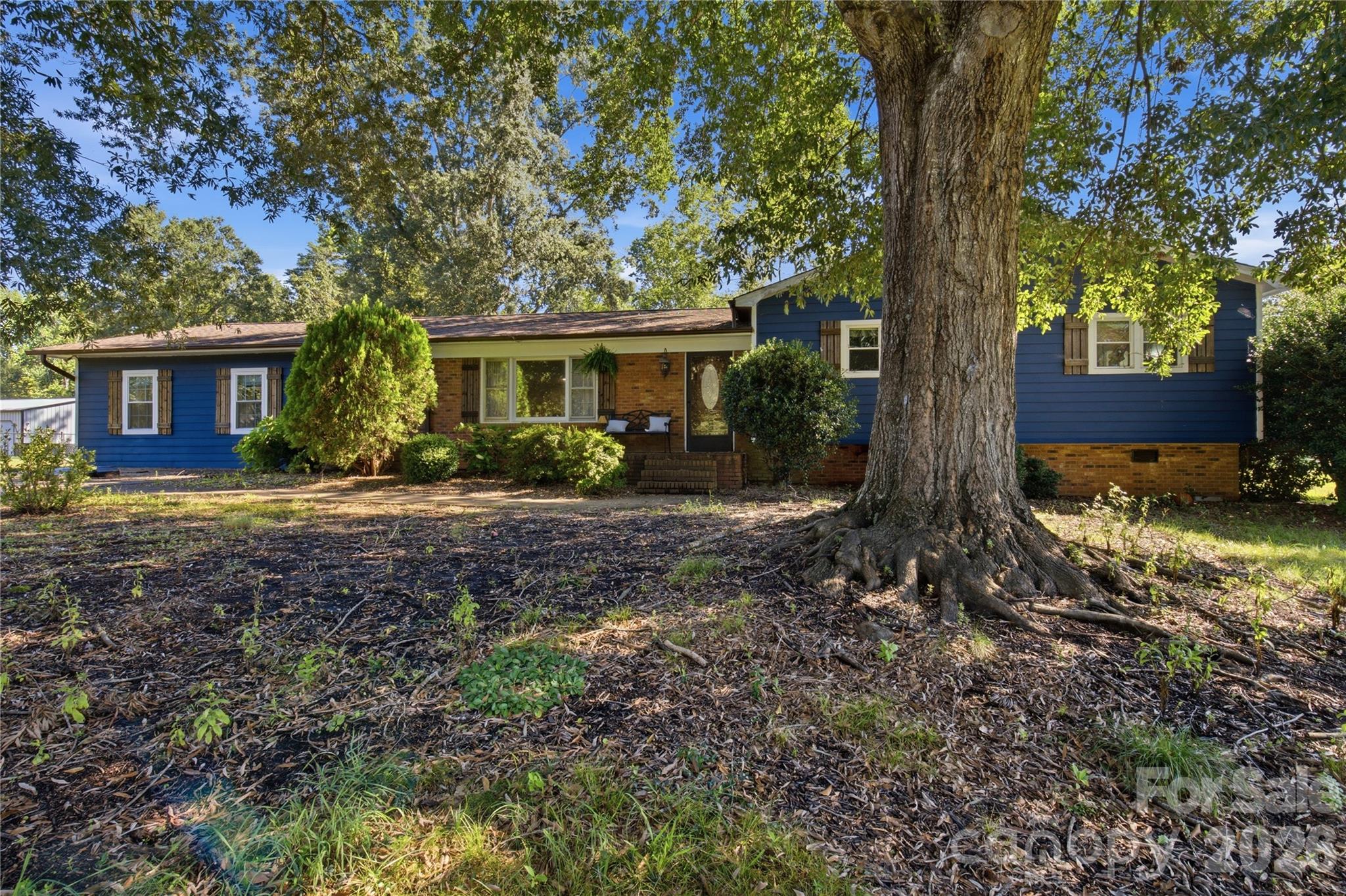 169 Greenbriar Drive — photo