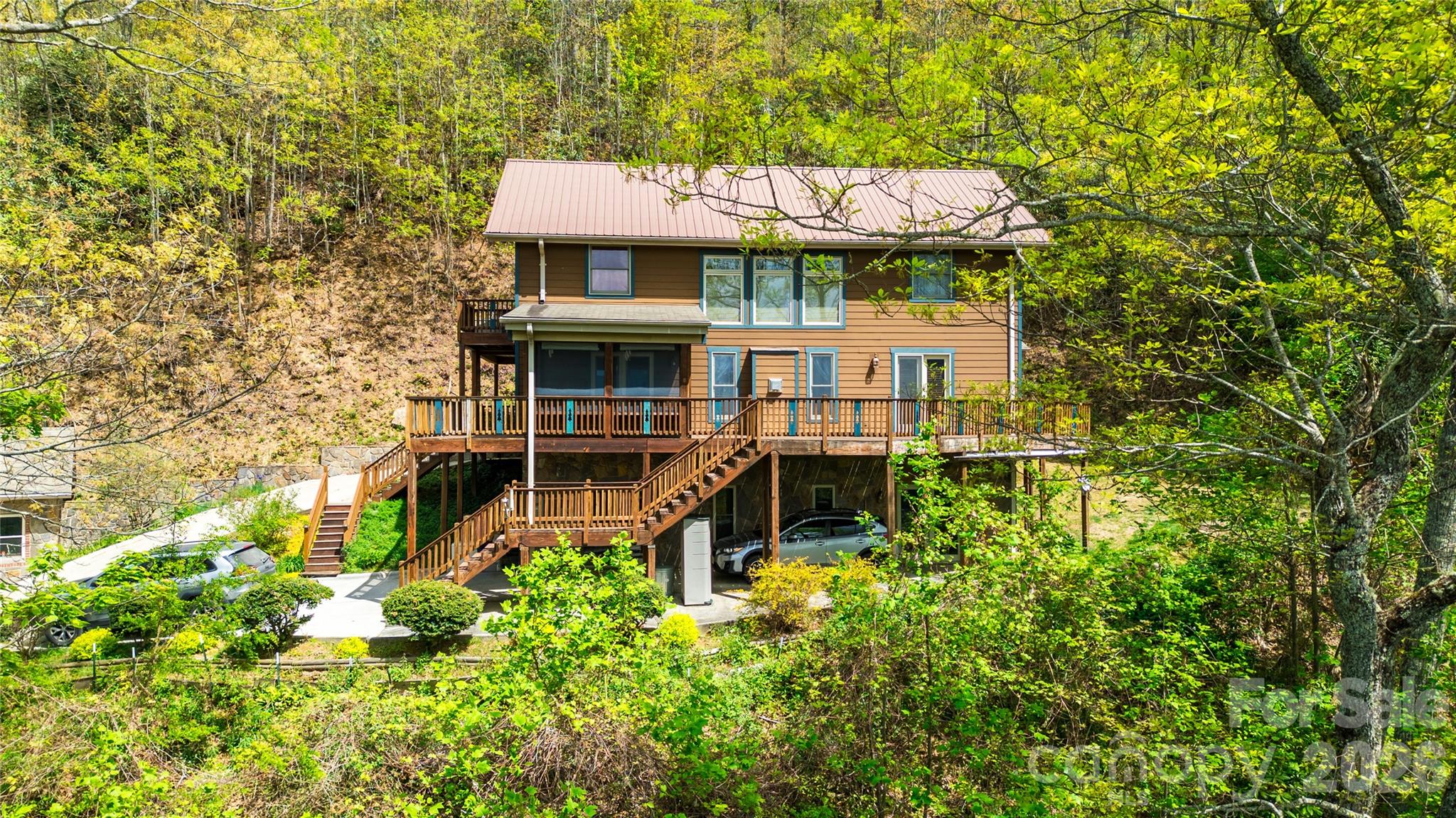 1602 Forest Run Road — photo