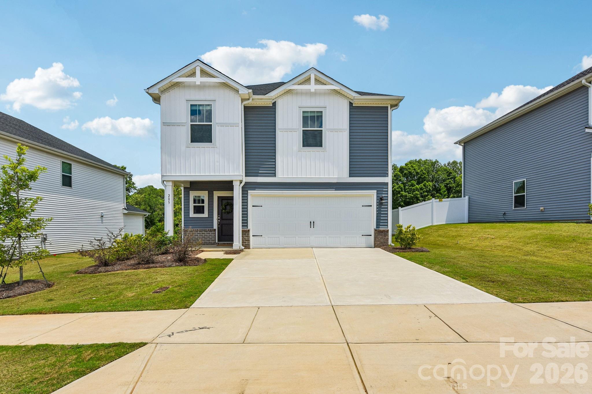 205 Alden Court — photo