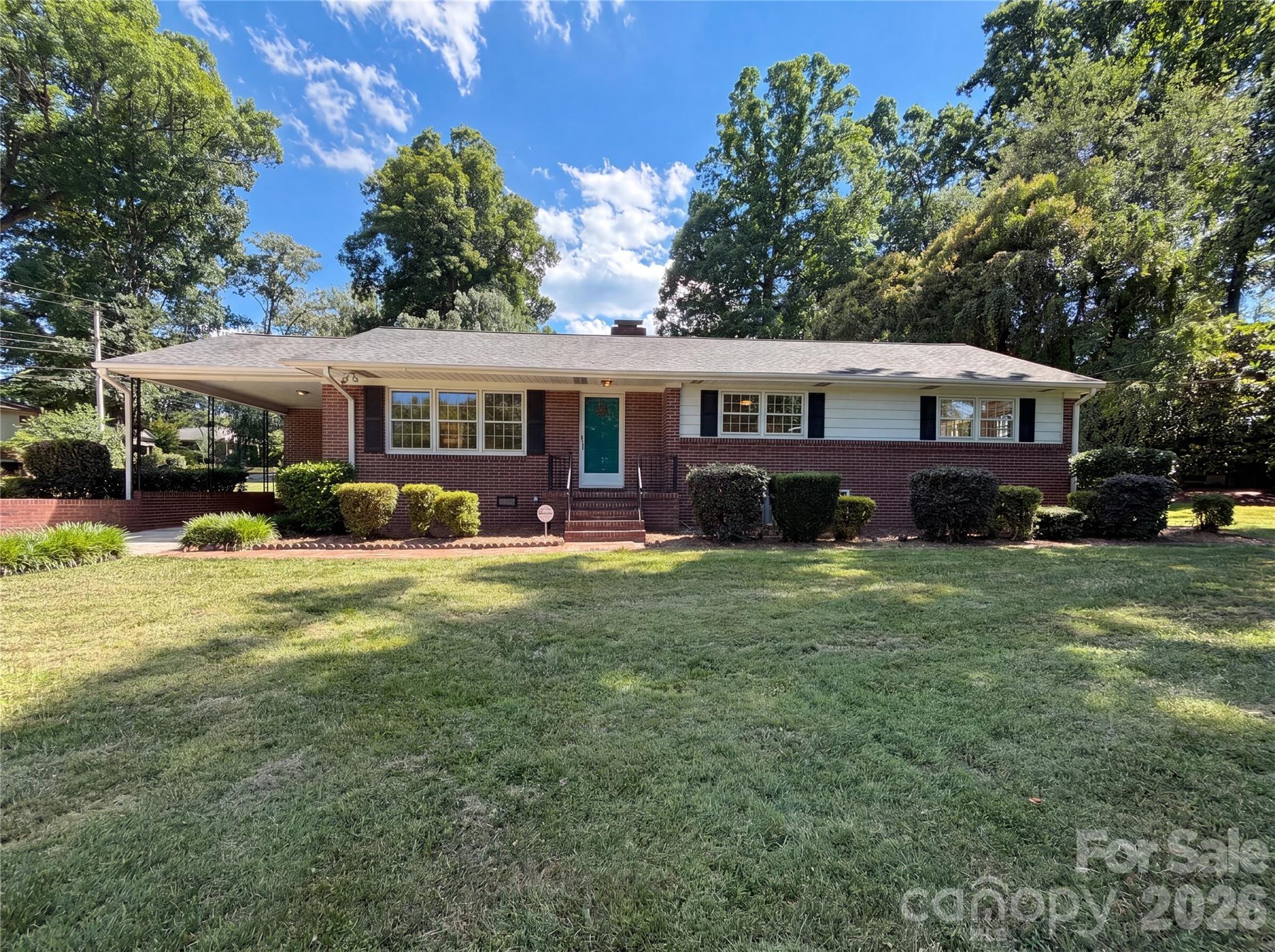501 Derby Court — photo