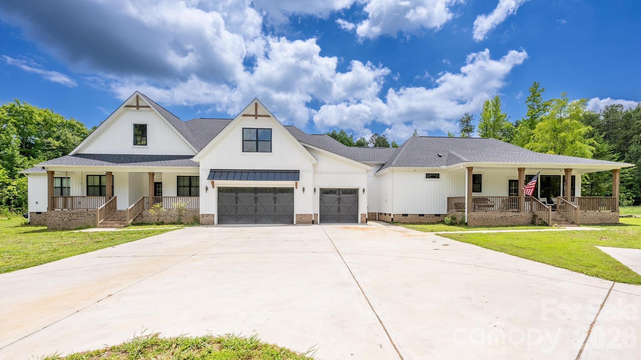 9015 & 9019 Fisher Road — photo