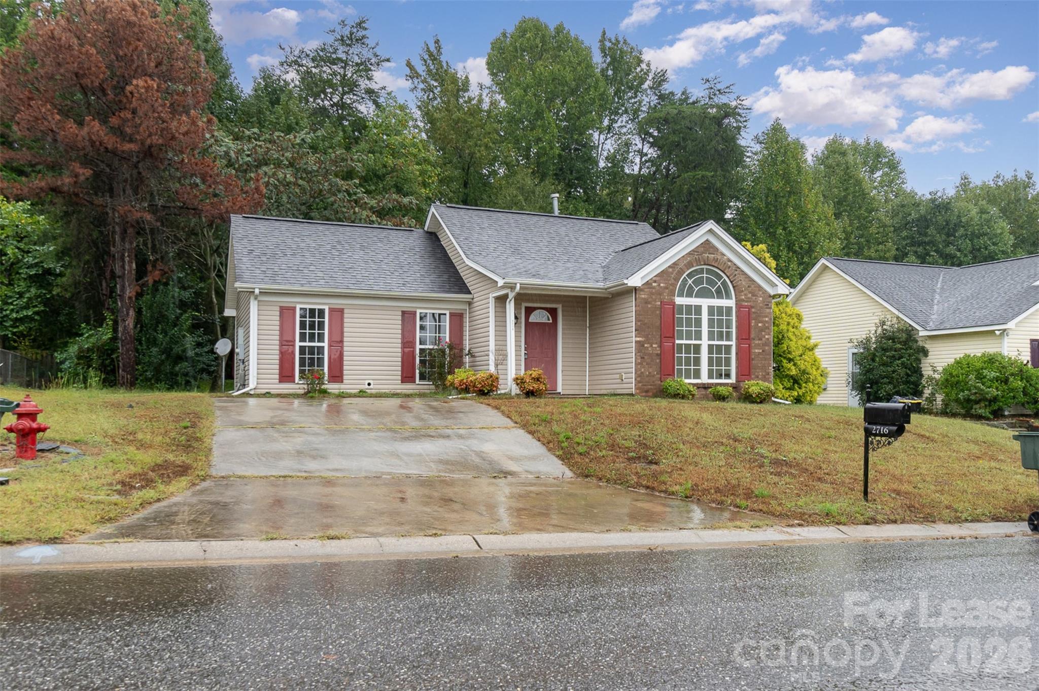 2716 Rabbit Ridge Drive, Bessemer City, NC 28016 — photo 2