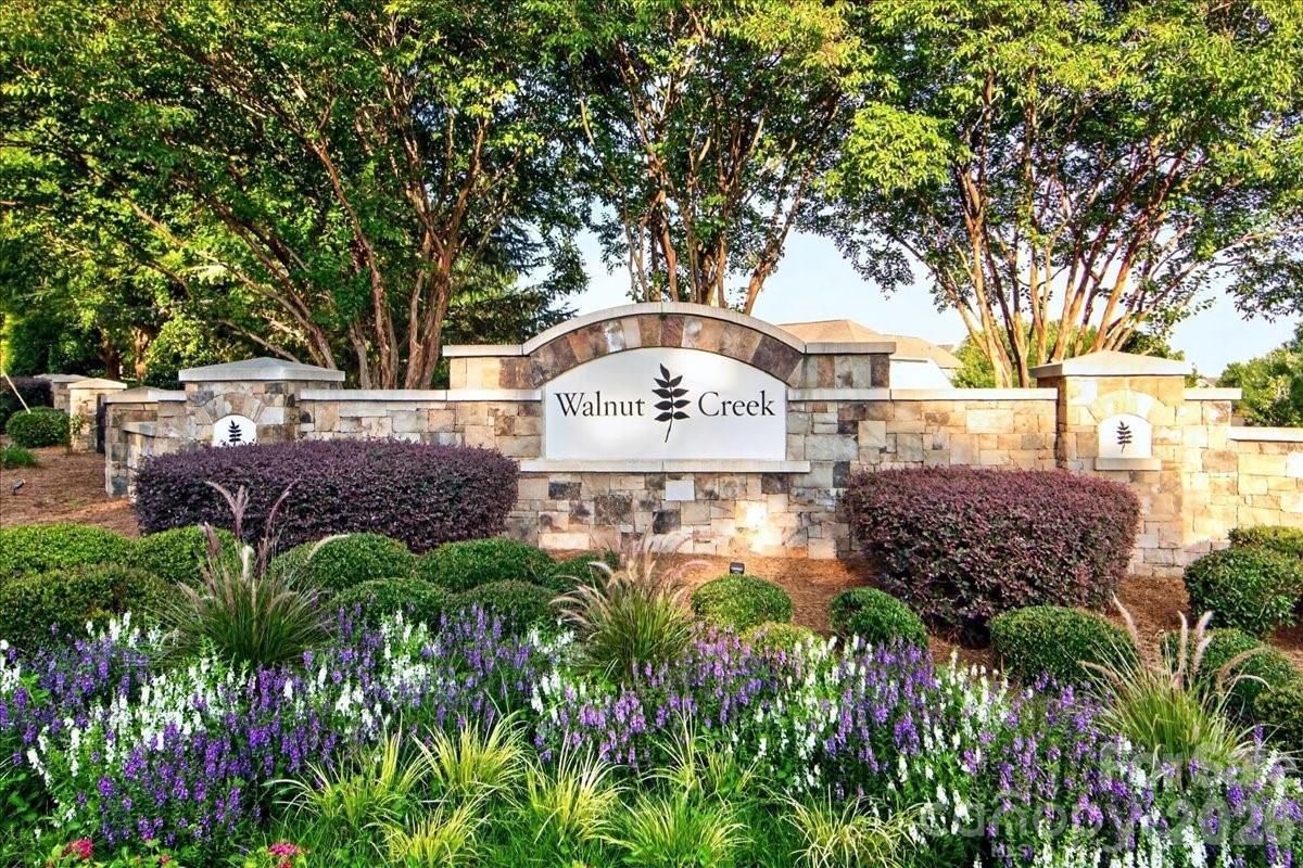 7585 Hartsfield Drive — photo