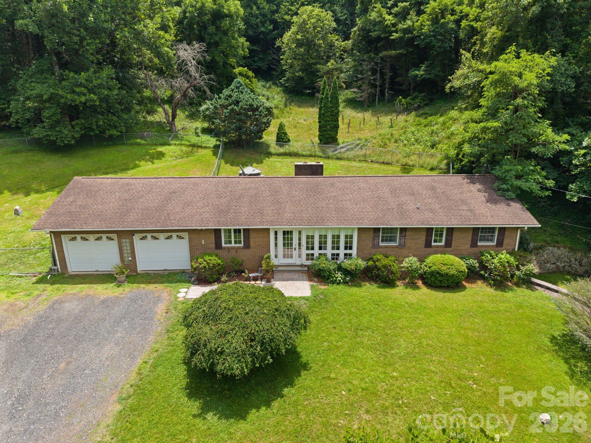 528 Baccus Siding Road — photo