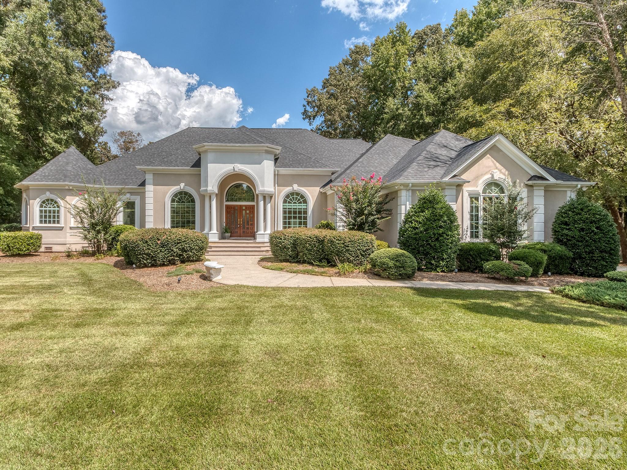 1733 White Pond Lane — photo