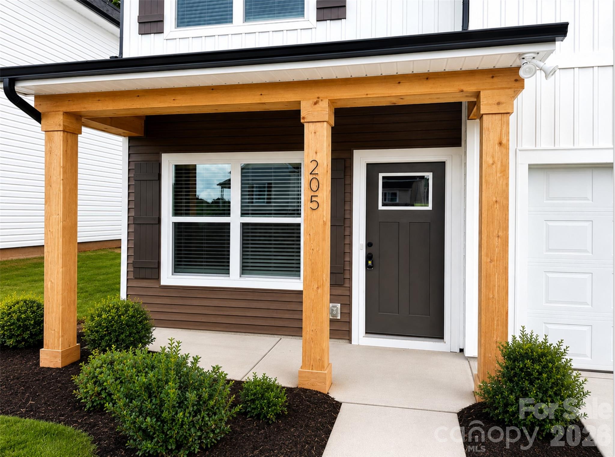 205 E Rice Street — photo