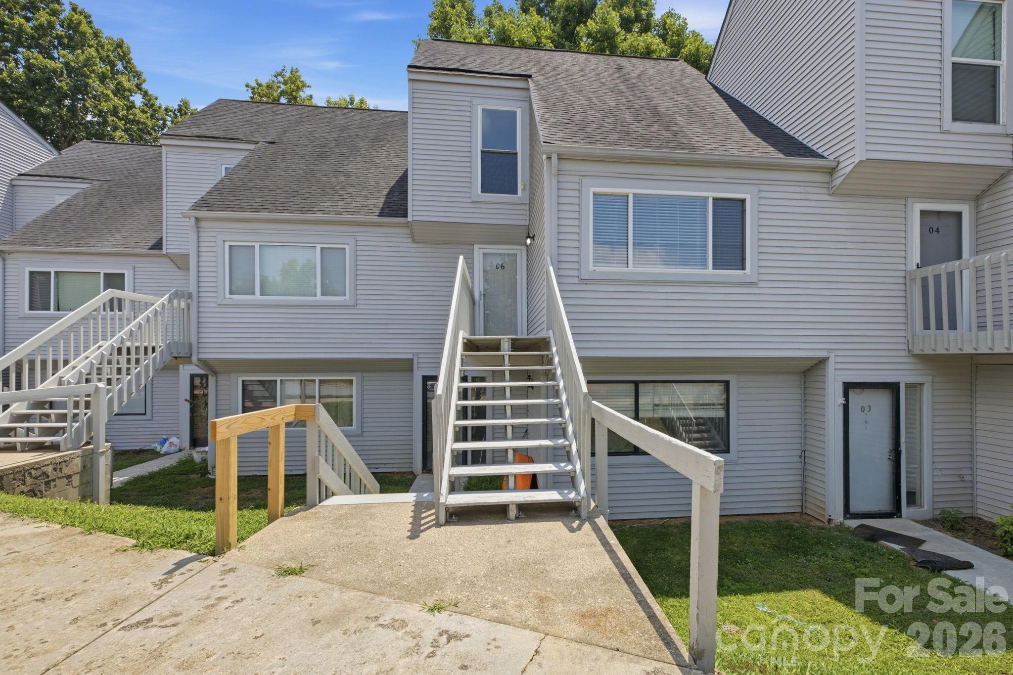 1050 21st Avenue NW 6 — photo