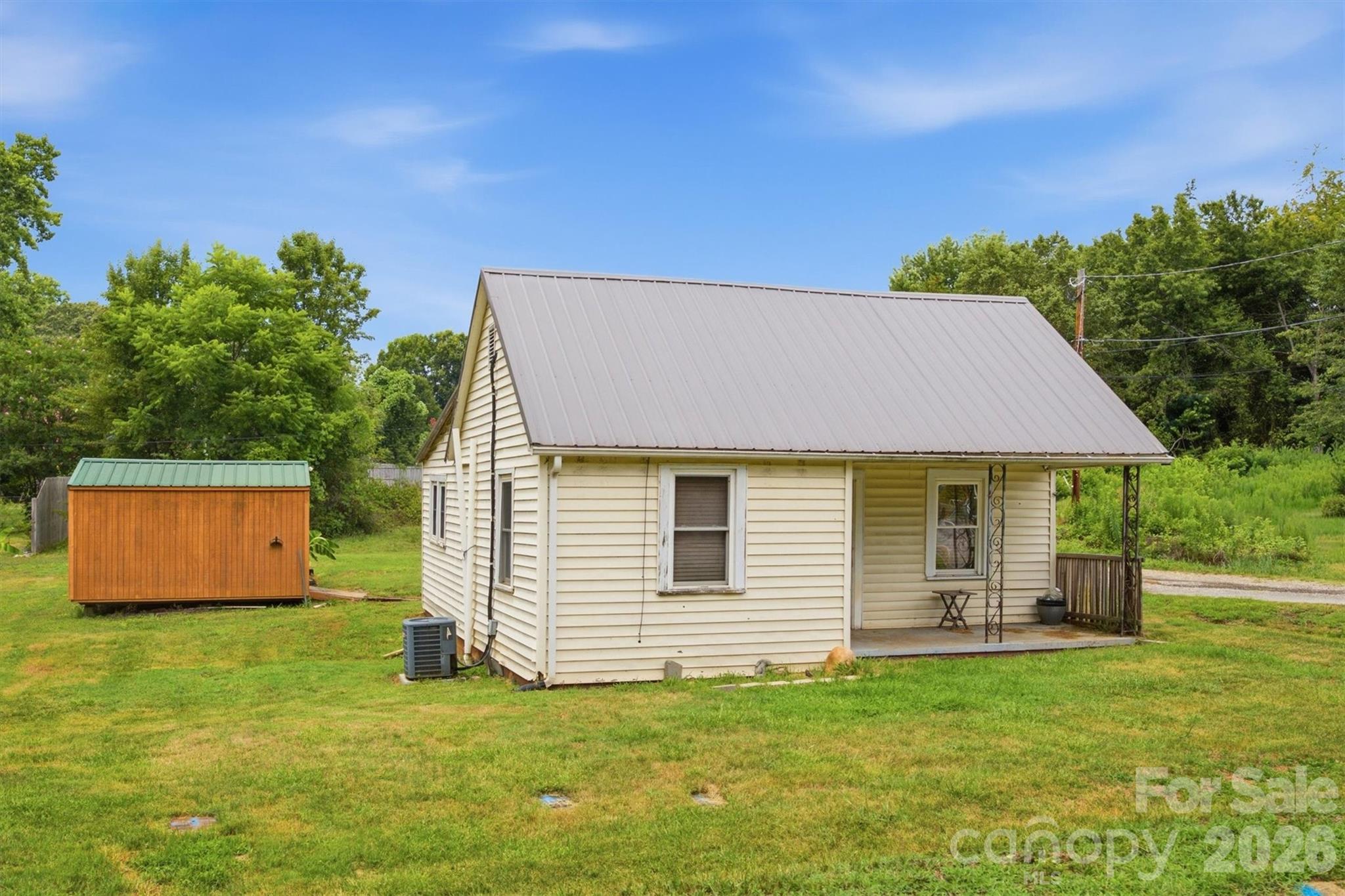 43 N Highland Avenue — photo
