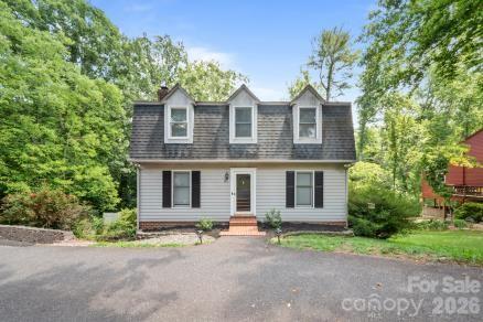 112 Wedgewood Drive — photo