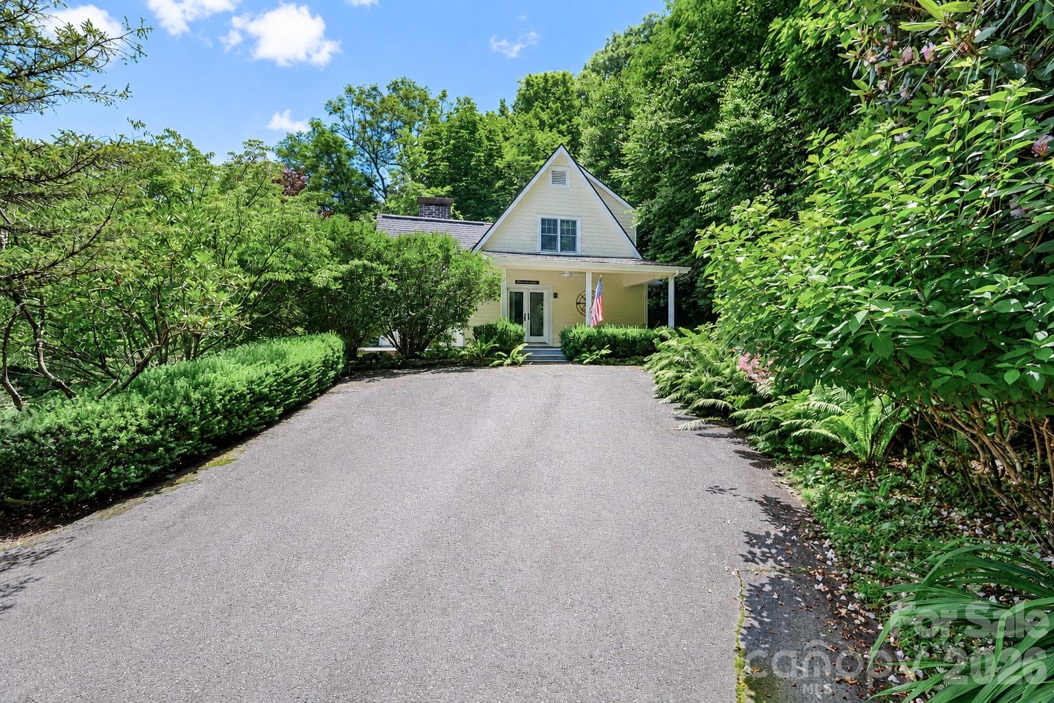 315 Green Hill Woods — photo