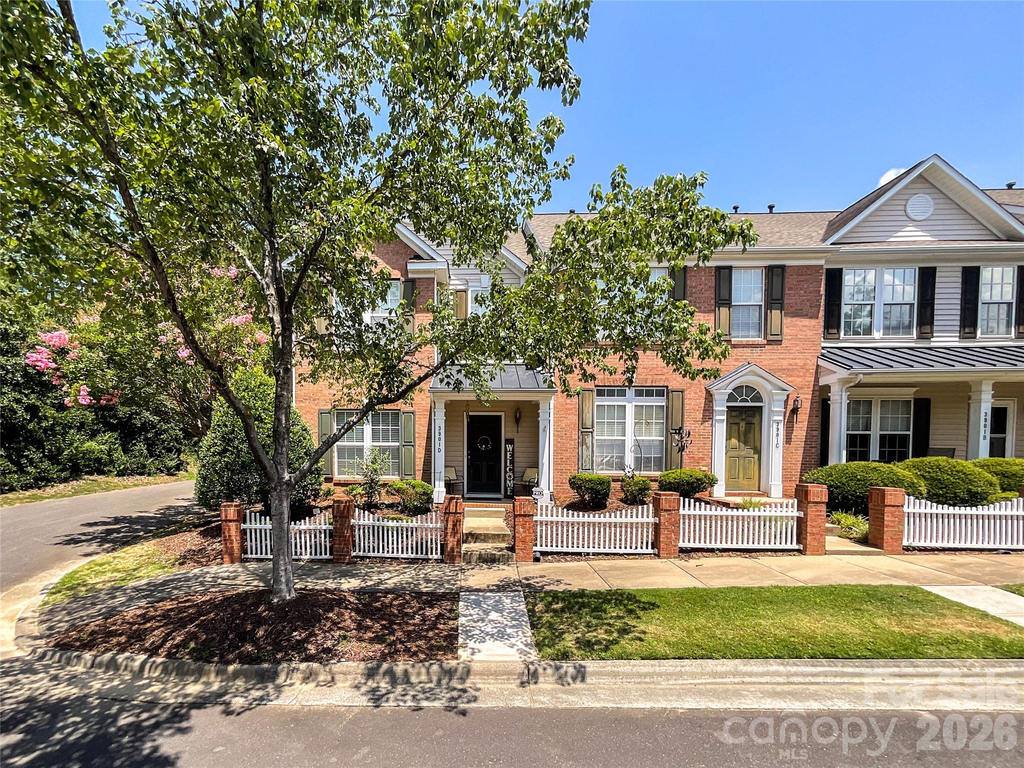 3901 #D Christine Lane — photo