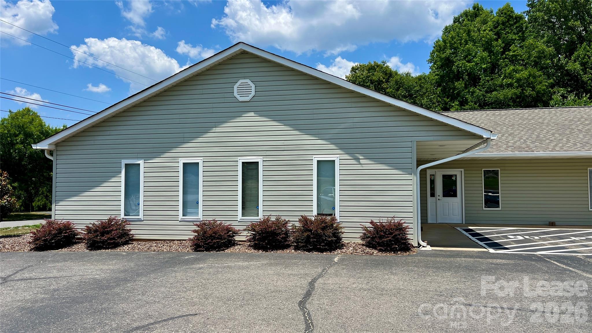 425 Cherryville Road Suite a — photo