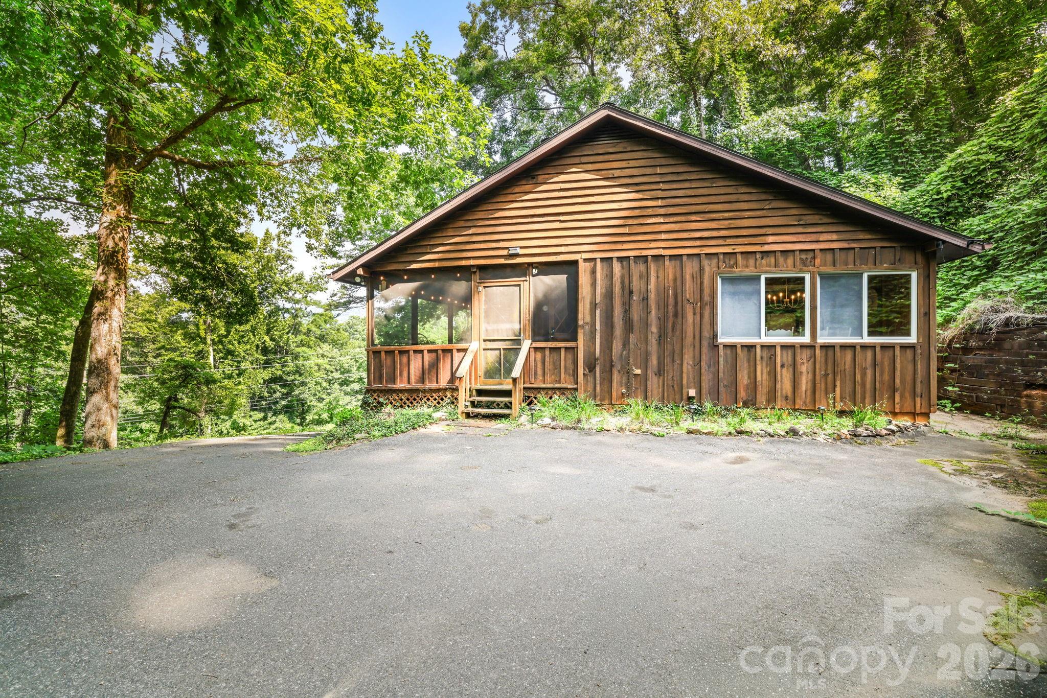 237 Biltmore Circle — photo